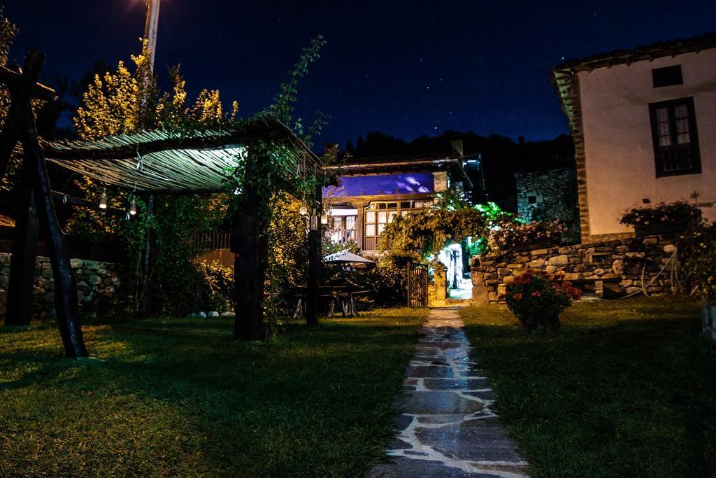 Apartamentos Samelar Camaleño Buitenkant foto